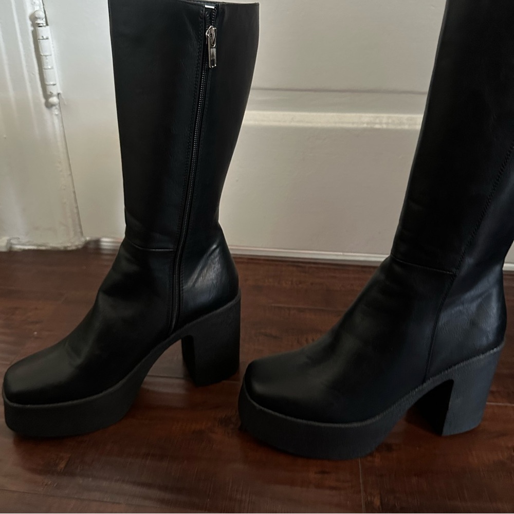 New with box Lamoda Black Slick Nicks Calf High Boots 8 - Picture 3 of 9